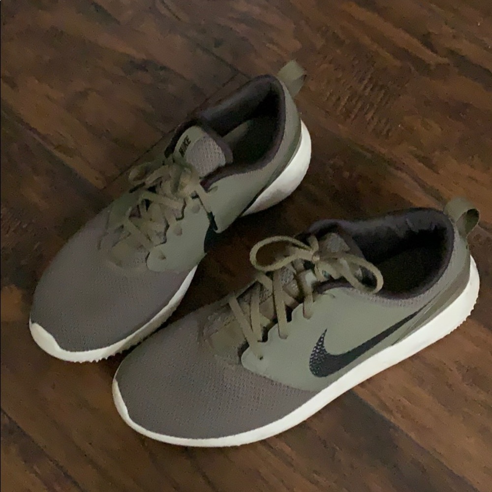 COPY - Men’s Nike golf shoes